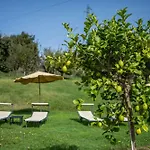 With Valley Views Near Cortona Apartment