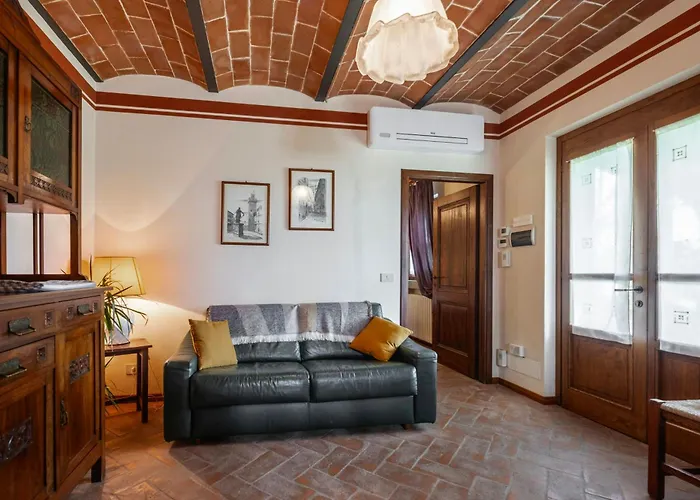 With Valley Views Near Cortona Apartamento Civitella in Val di Chiana