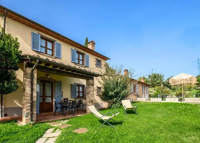 With Valley Views Near Cortona Civitella in Val di Chiana